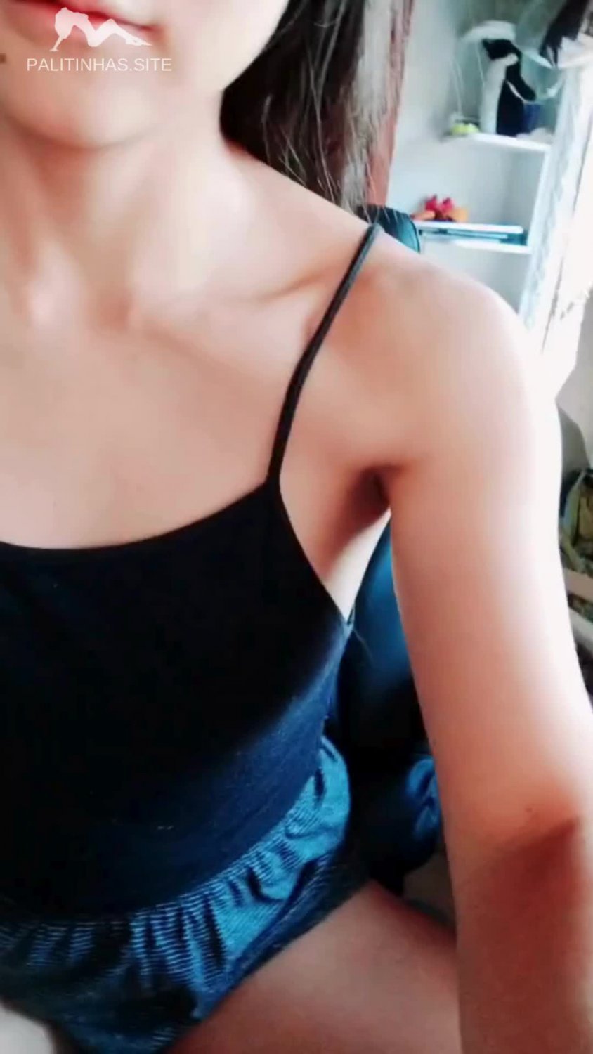Japinha Mostrando a Xoxotinha na Live