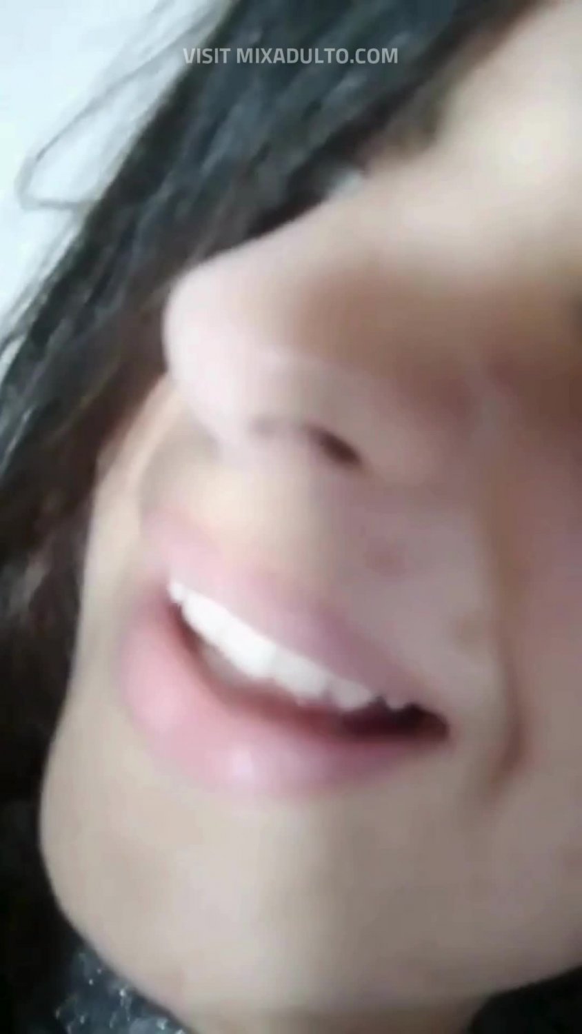 Novinha Combo Carinha de Santinha e Putinha Desagradável Parte 2 -...