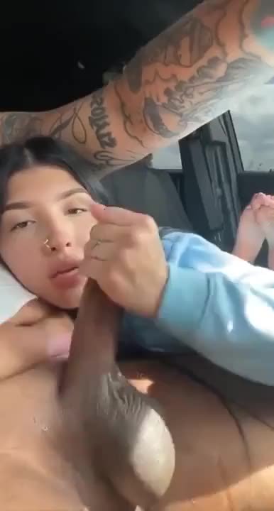 Teen latina loves blowjob