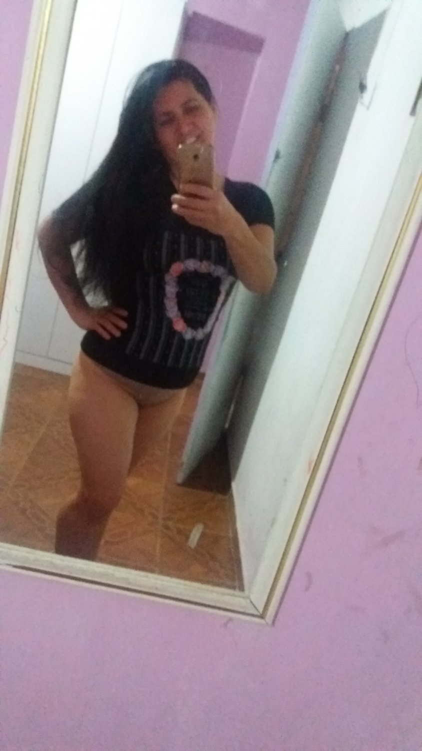 Andréia coroa puta bucetuda