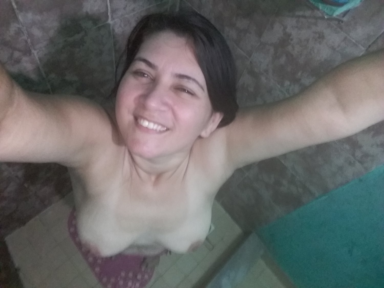 Andréia coroa puta bucetuda