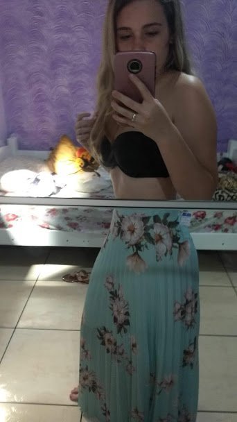 Carina vazou! Loirinha top!