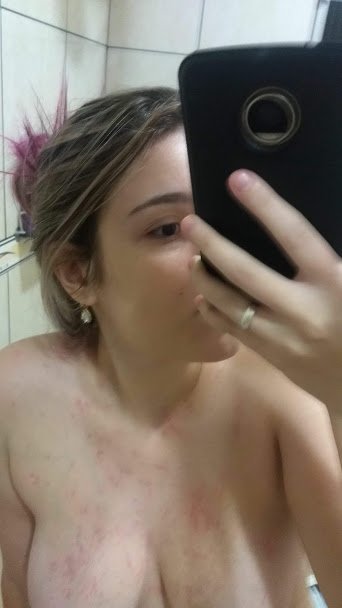 Carina vazou! Loirinha top!