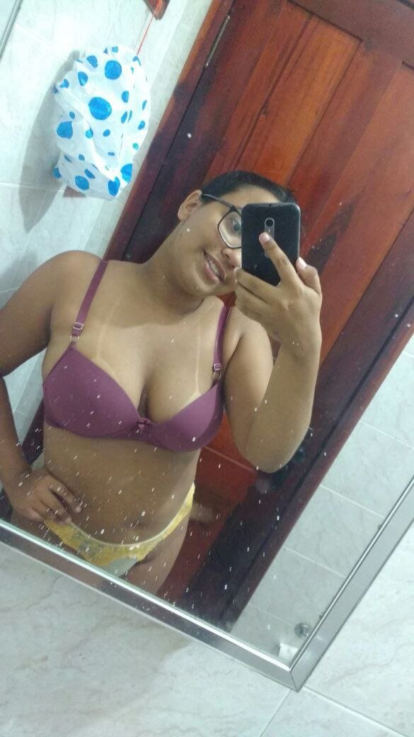 Corno mandou vazar a namorada puta