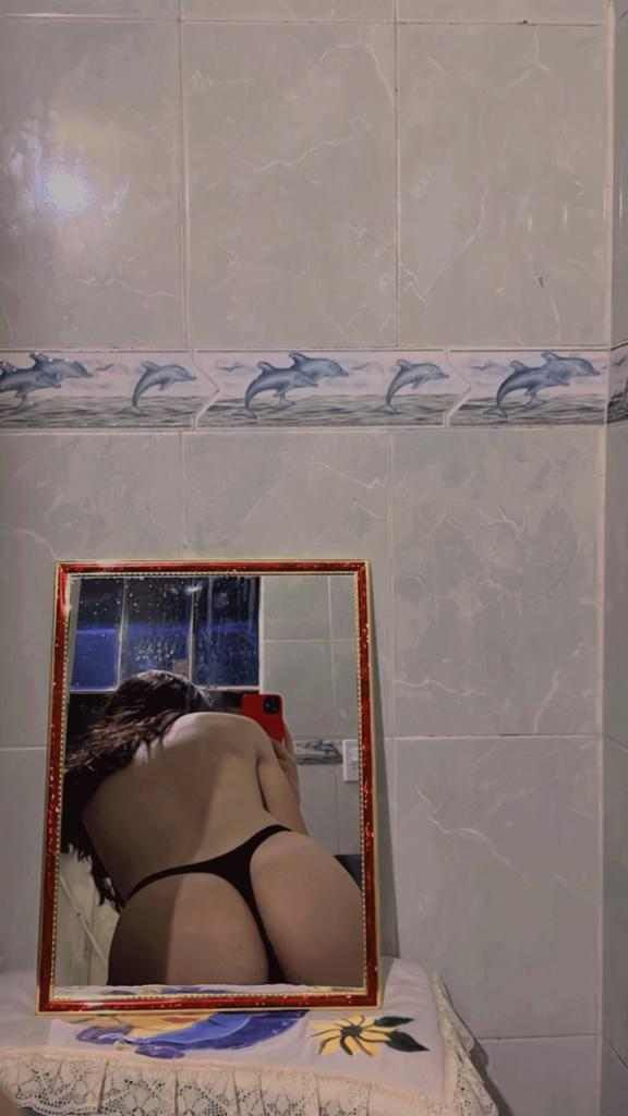Cornudo compartiendo a su rica noviecita putita