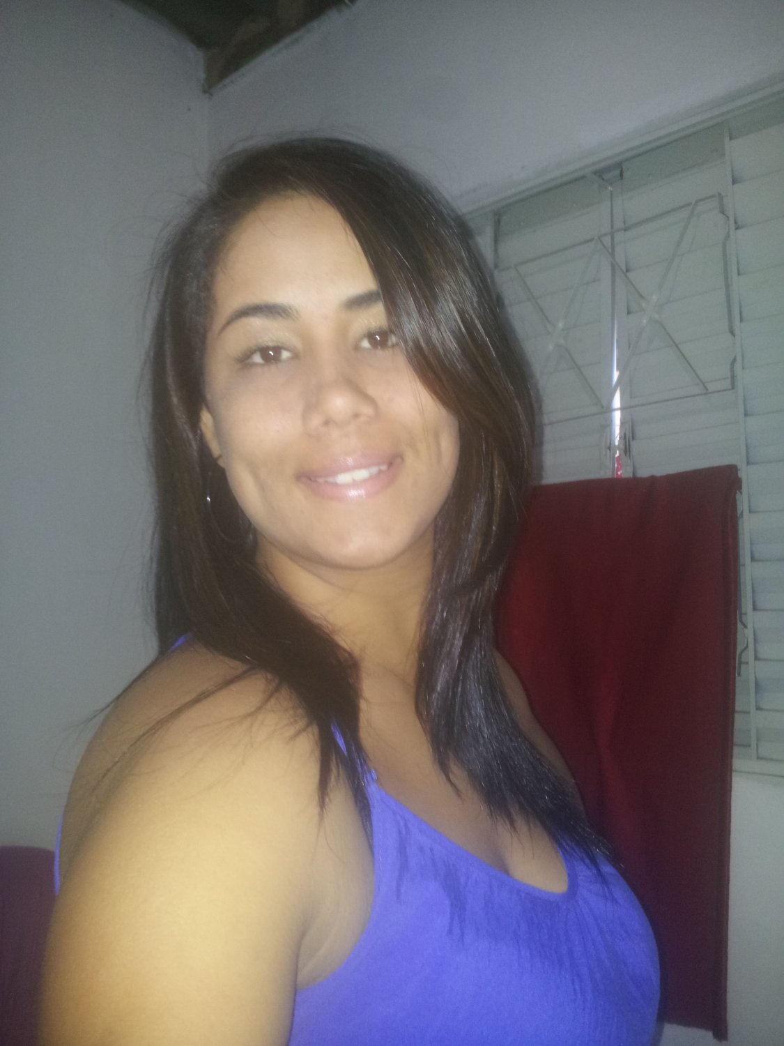 Débora Oliveira casadinha puta