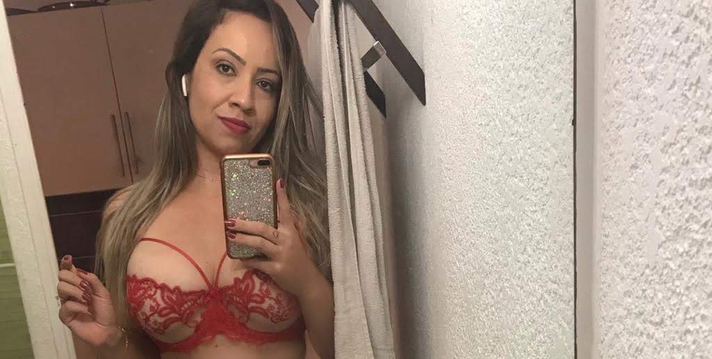 Esposa assanhada vazou na net