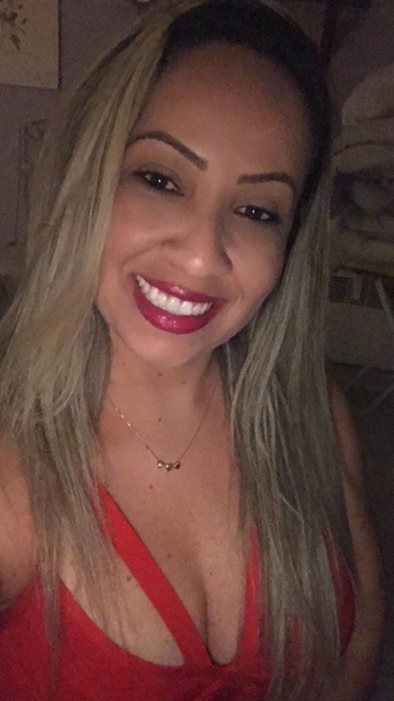 Esposa assanhada vazou na net