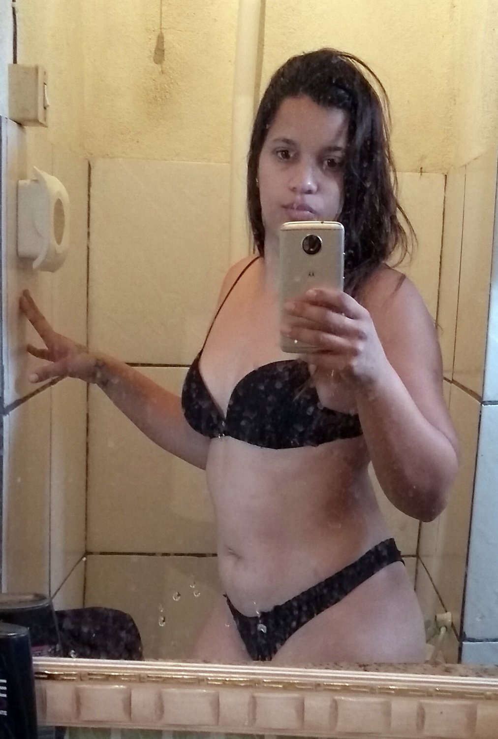 Esposa maravilhosa e safada. Que rabo!