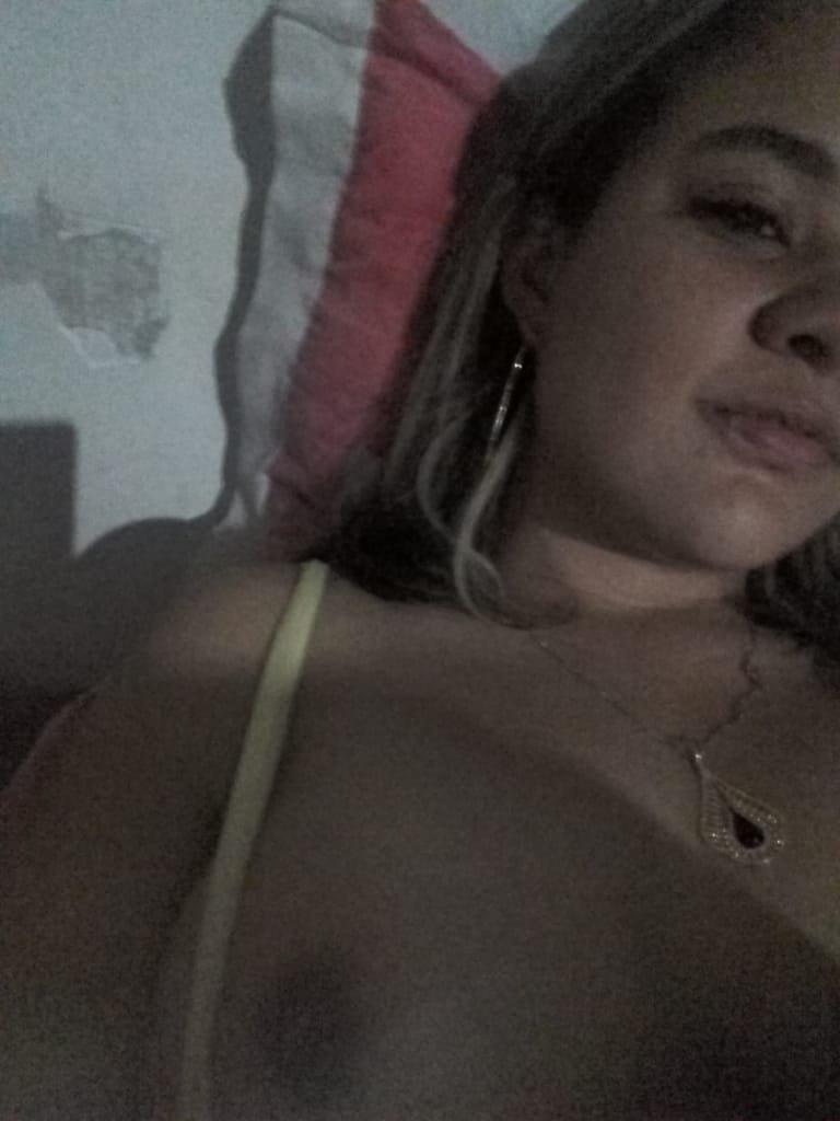 ex namorada gostosa de um corno vazada na web