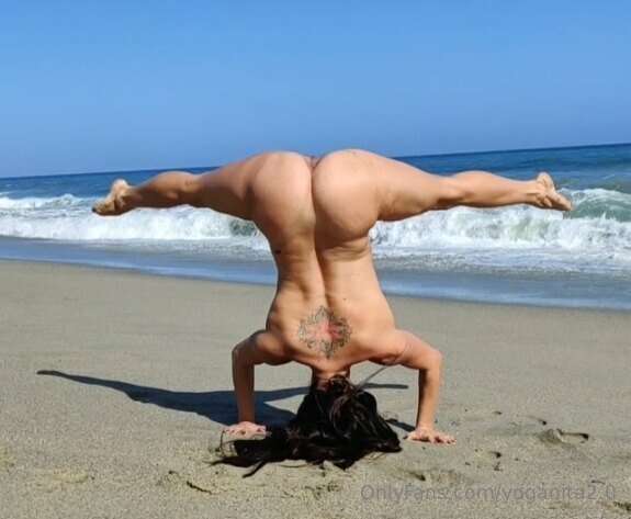 HOY HACEMOS YOGA con yoganita- (Argentina)