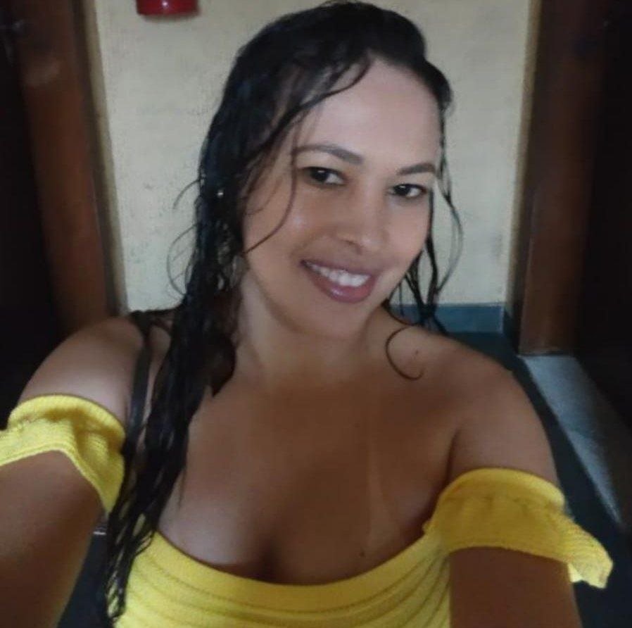 Morena Casada Puta Vazada