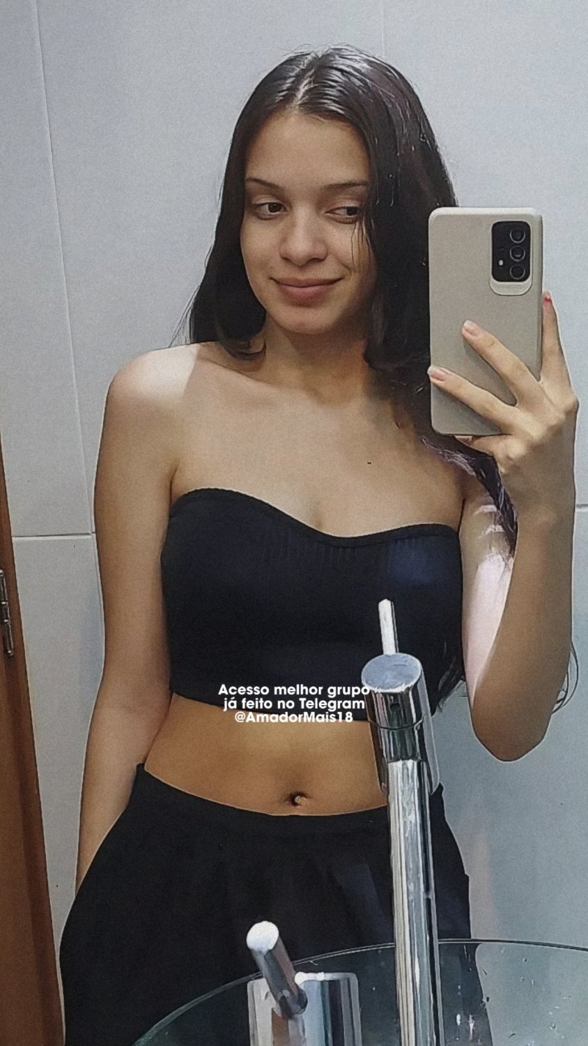 Novinha gostosa da igreja sofrendo na rola do moreno dotado