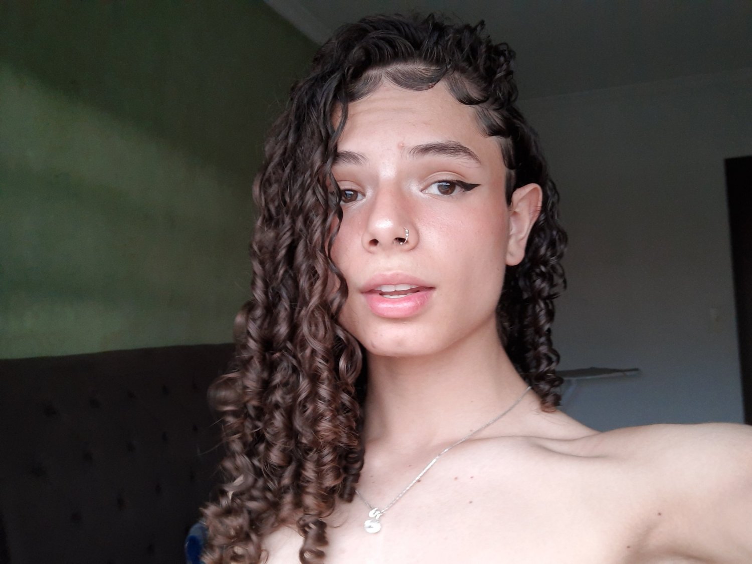 Ts Novinha Trans Nua