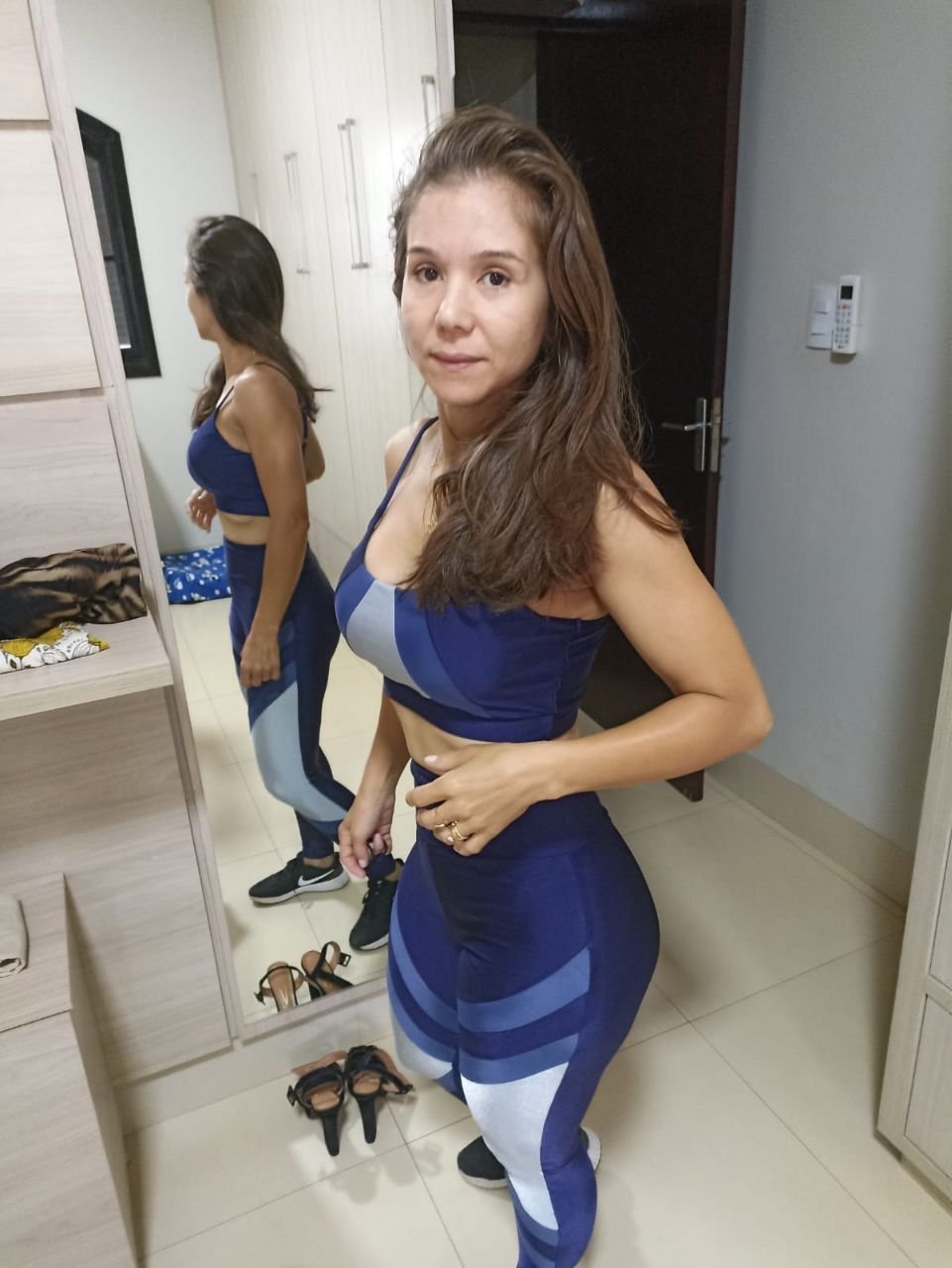 Vadia de corno manso exibicionista